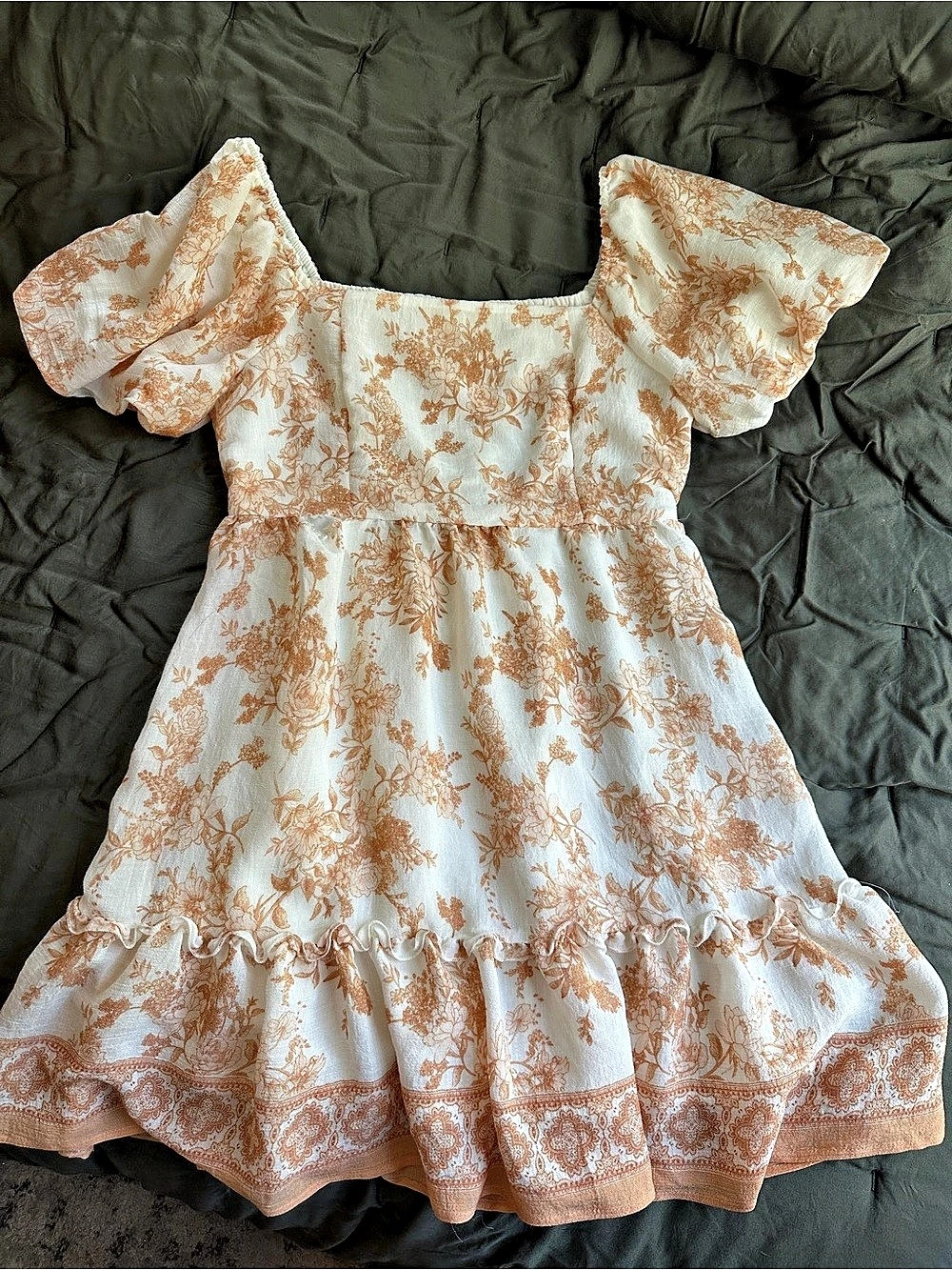 blu pepper Floral Mini Dress White & Orange Size Large Like New